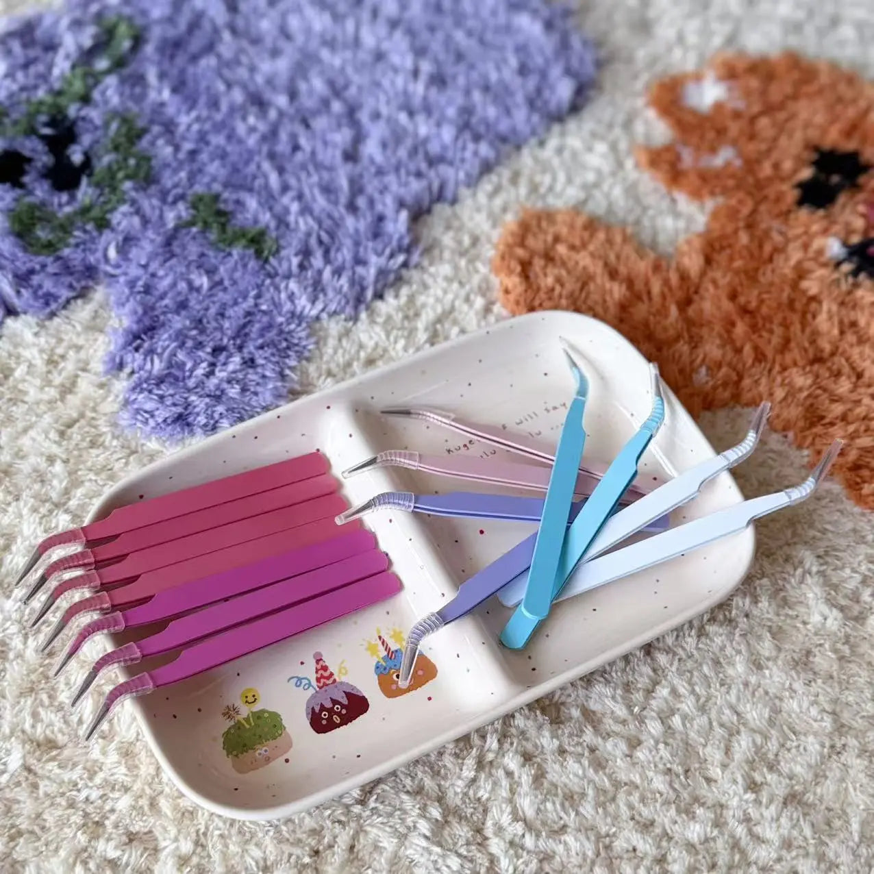 Doublewoo tweezers designed for precise placement of scenery sticker